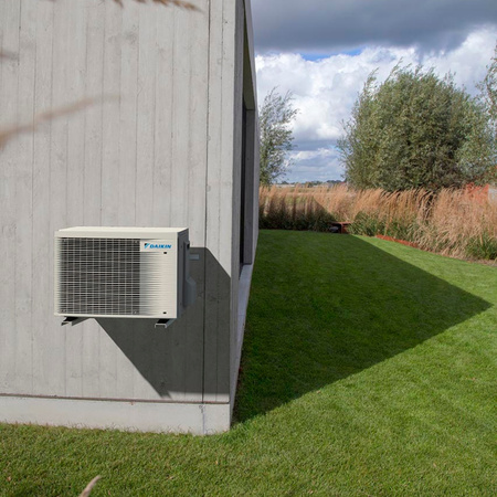 DAIKIN EMURA klimatyzator 2,5kW jednostka zewnętrzna 